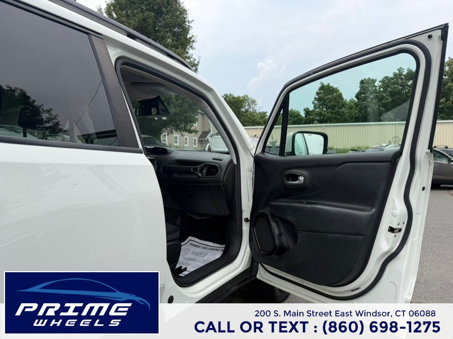 Used 2019 Jeep Renegade Altitude w/ Quick Order Package 2XM AWD/4WD image 16