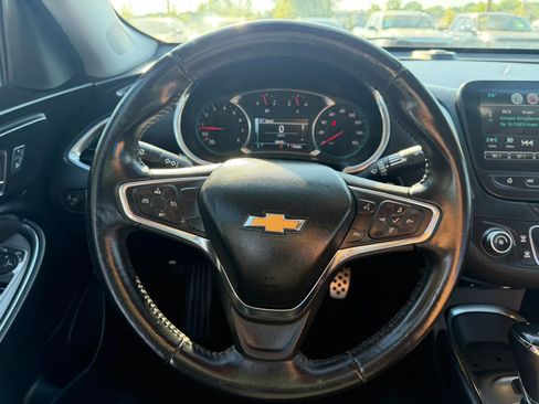 Used 2016 Chevrolet Malibu LT FWD image 16