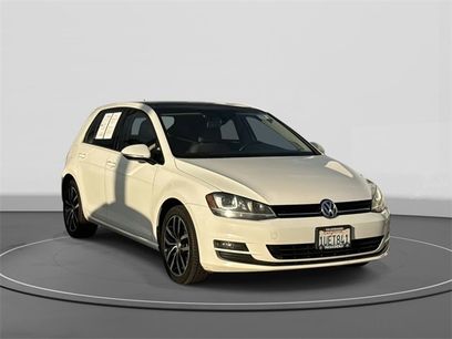 Used 2016 Volkswagen Golf SE w/ Lighting Package