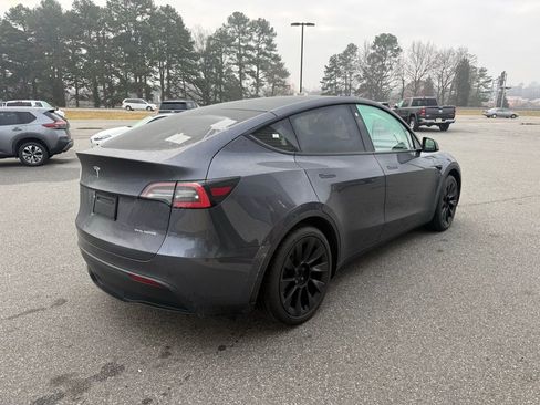 Used 2021 Tesla Model Y Long Range image 7