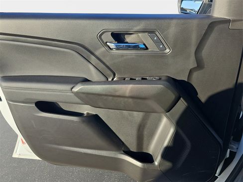 Used 2024 GMC Canyon Elevation w/ Convenience Package image 30