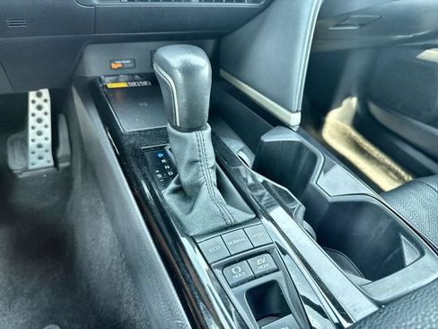 Used 2025 Toyota Camry XSE FWD image 19
