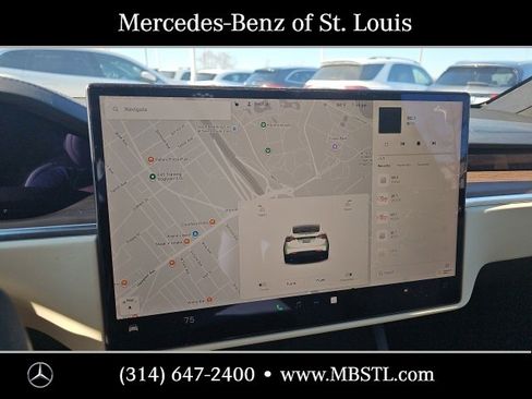 Used 2022 Tesla Model X image 29