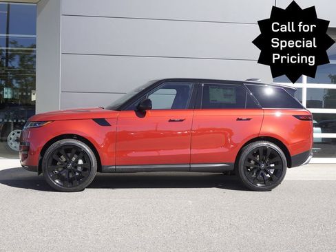 New 2025 Land Rover Range Rover Sport SE AWD/4WD image 8