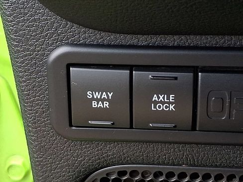 Used 2013 Jeep Wrangler Unlimited Rubicon w/ Connectivity Group AWD/4WD image 25