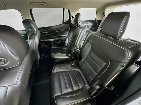 Used 2019 GMC Acadia Denali image 27