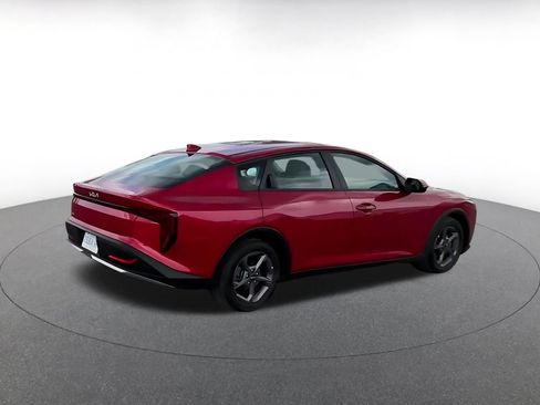 Used 2025 Kia K4 FWD image 9