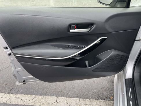 Used 2022 Toyota Corolla XLE image 31