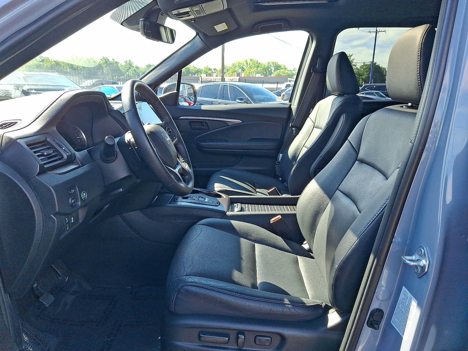 Used 2023 Honda Passport EX-L image 13