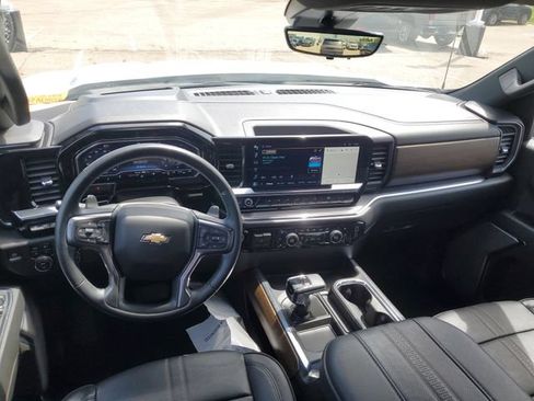 Used 2024 Chevrolet Silverado 1500 High Country w/ Technology Package AWD/4WD image 25