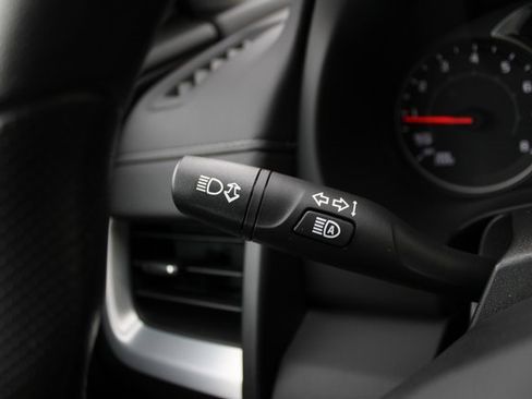 Used 2023 GMC Terrain SLE image 15