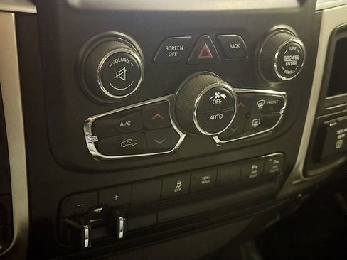 Used 2017 RAM 1500 Big Horn image 17