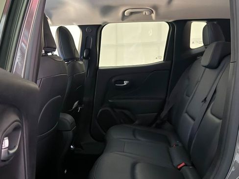 Used 2021 Jeep Renegade Trailhawk AWD/4WD image 25