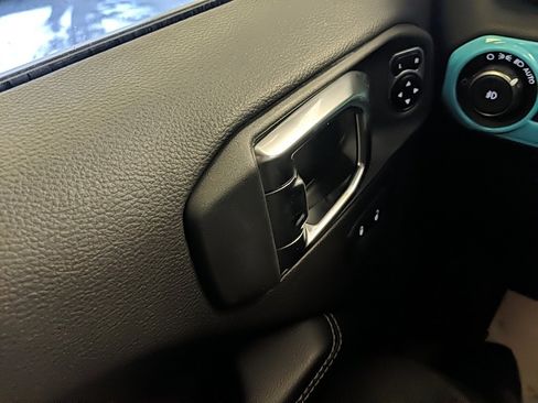 Used 2021 Jeep Wrangler Unlimited Sahara w/ Cold Weather Group image 26