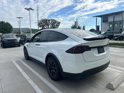 Used 2023 Tesla Model X AWD/4WD image 4