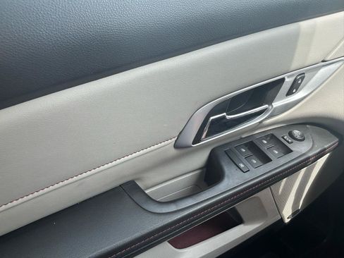 Used 2014 GMC Terrain SLT w/ Safety Package AWD/4WD image 28
