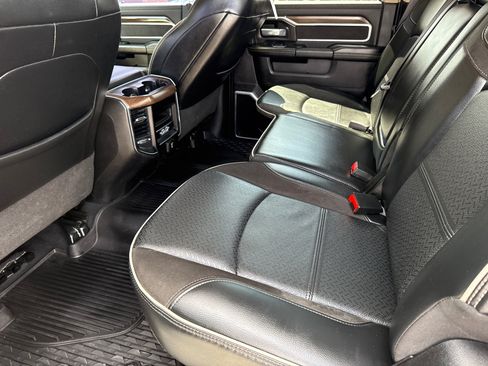 Used 2022 RAM 2500 Laramie AWD/4WD image 19