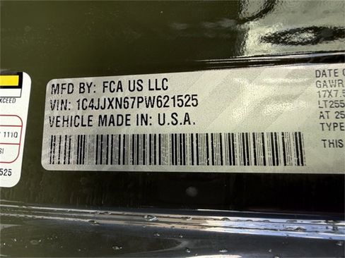 Used 2023 Jeep Wrangler Unlimited w/ Cold Weather Group image 35