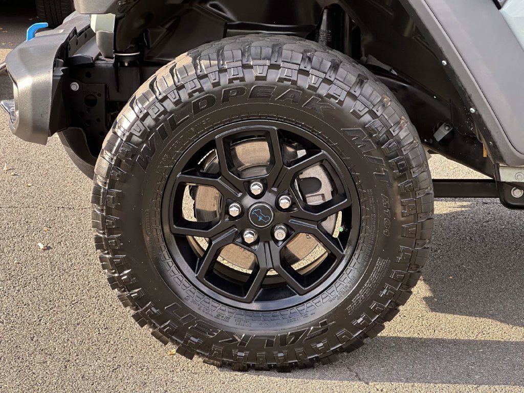 Used 2024 Jeep Wrangler Unlimited AWD/4WD image 12