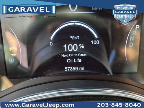 Used 2021 Jeep Grand Cherokee Limited w/ Luxury Group II image 3