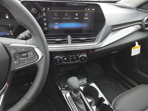 New 2026 Chevrolet Trax ACTIV w/ Sunroof Package image 37