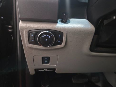 Used 2017 Ford F250 XLT w/ XLT Value Package AWD/4WD image 41