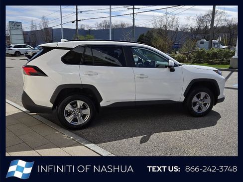 Used 2025 Toyota RAV4 XLE AWD/4WD image 15