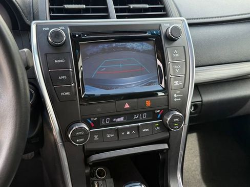 Used 2015 Toyota Camry XLE FWD image 15