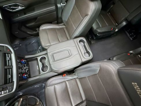 Used 2021 Chevrolet Tahoe High Country image 23