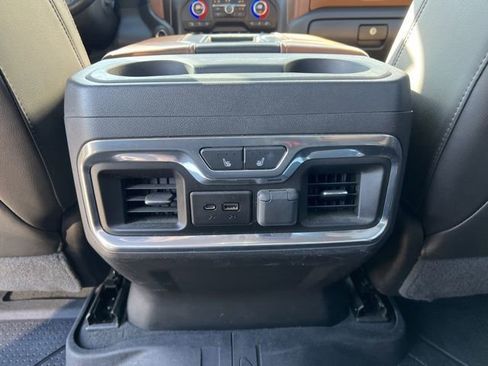 Used 2019 Chevrolet Silverado 1500 High Country image 26