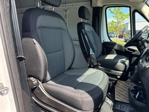 New 2026 RAM ProMaster 1500 w/ Convenience Group FWD image 26