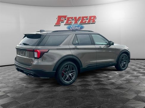 New 2026 Ford Explorer ST image 7