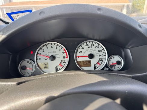 Used 2014 Nissan Frontier PRO-4X image 16