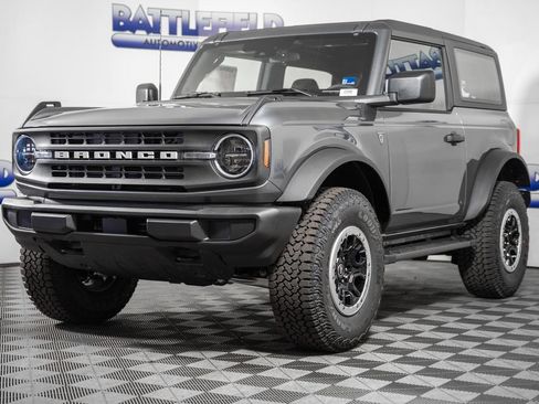 New 2026 Ford Bronco 2-Door w/ Sasquatch Package AWD/4WD image 3
