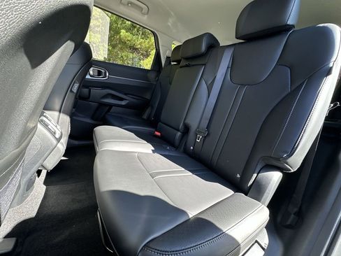 New 2026 Kia Sorento S image 23