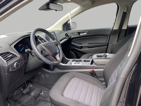 Certified 2023 Ford Edge SE w/ Black Appearance Package AWD/4WD image 13