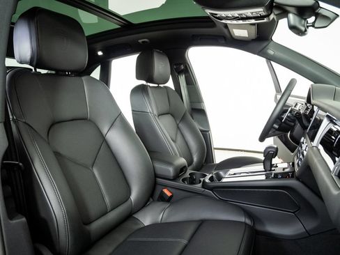 New 2026 Porsche Macan AWD/4WD image 24