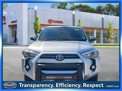 Used 2024 Toyota 4Runner SR5 Premium AWD/4WD image 2