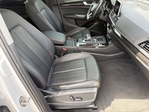 Used 2019 Audi Q5 2.0T Premium Plus w/ Premium Plus Package AWD/4WD image 12