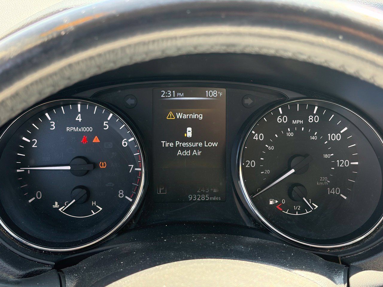 Used 2017 Nissan Rogue SV FWD image 12