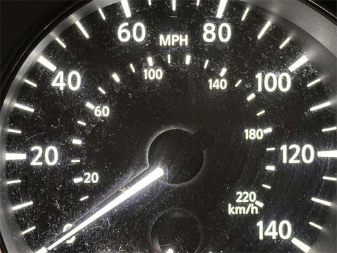 Used 2017 Nissan Rogue Sport SL w/ SL Premium Package image 30