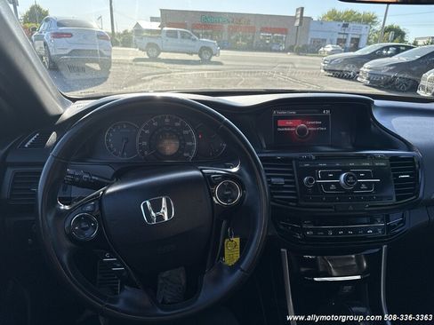 Used 2017 Honda Accord Sport Special Edition image 13