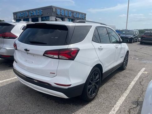 Used 2022 Chevrolet Equinox RS w/ Infotainment Package FWD image 4