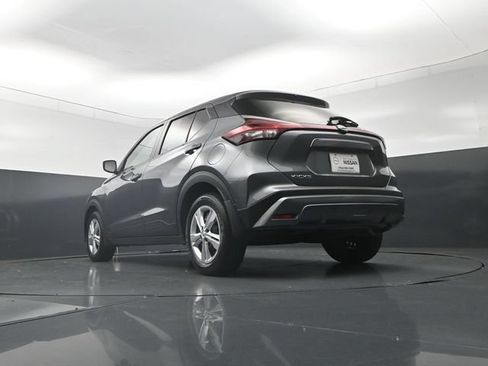 Used 2025 Nissan Kicks Play S FWD image 29