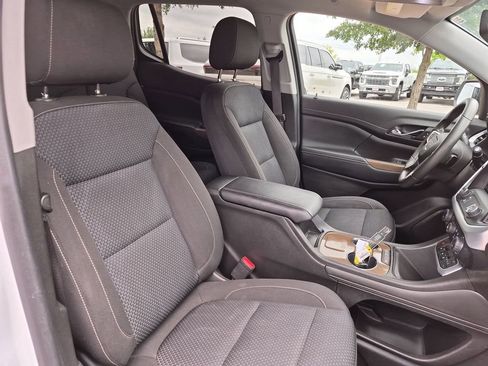 Used 2021 GMC Acadia SLE FWD image 36