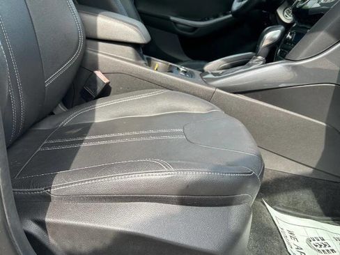 Used 2012 Ford Focus Titanium image 30