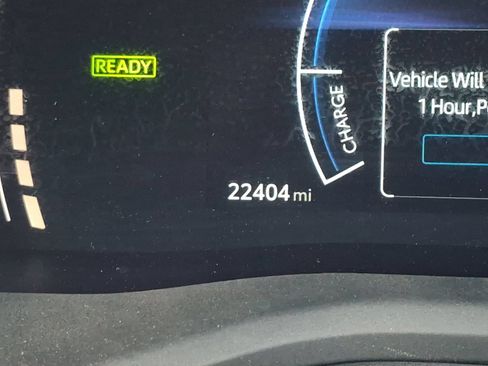 Certified 2025 Toyota Camry SE AWD/4WD image 24