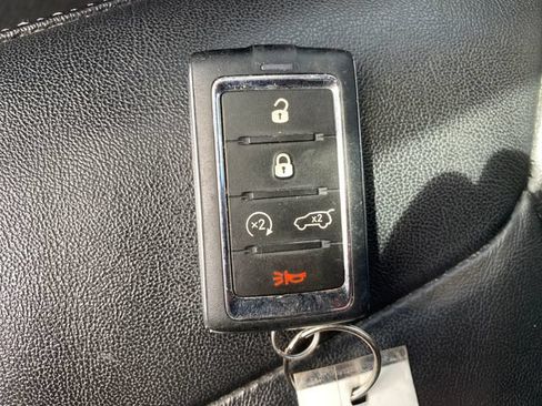 Used 2023 Jeep Grand Cherokee Limited AWD/4WD image 26