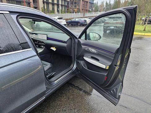 New 2026 Genesis GV70 2.5T Advanced image 28