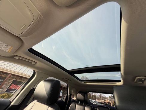 Used 2015 Ford Edge Titanium w/ Equipment Group 302A image 17